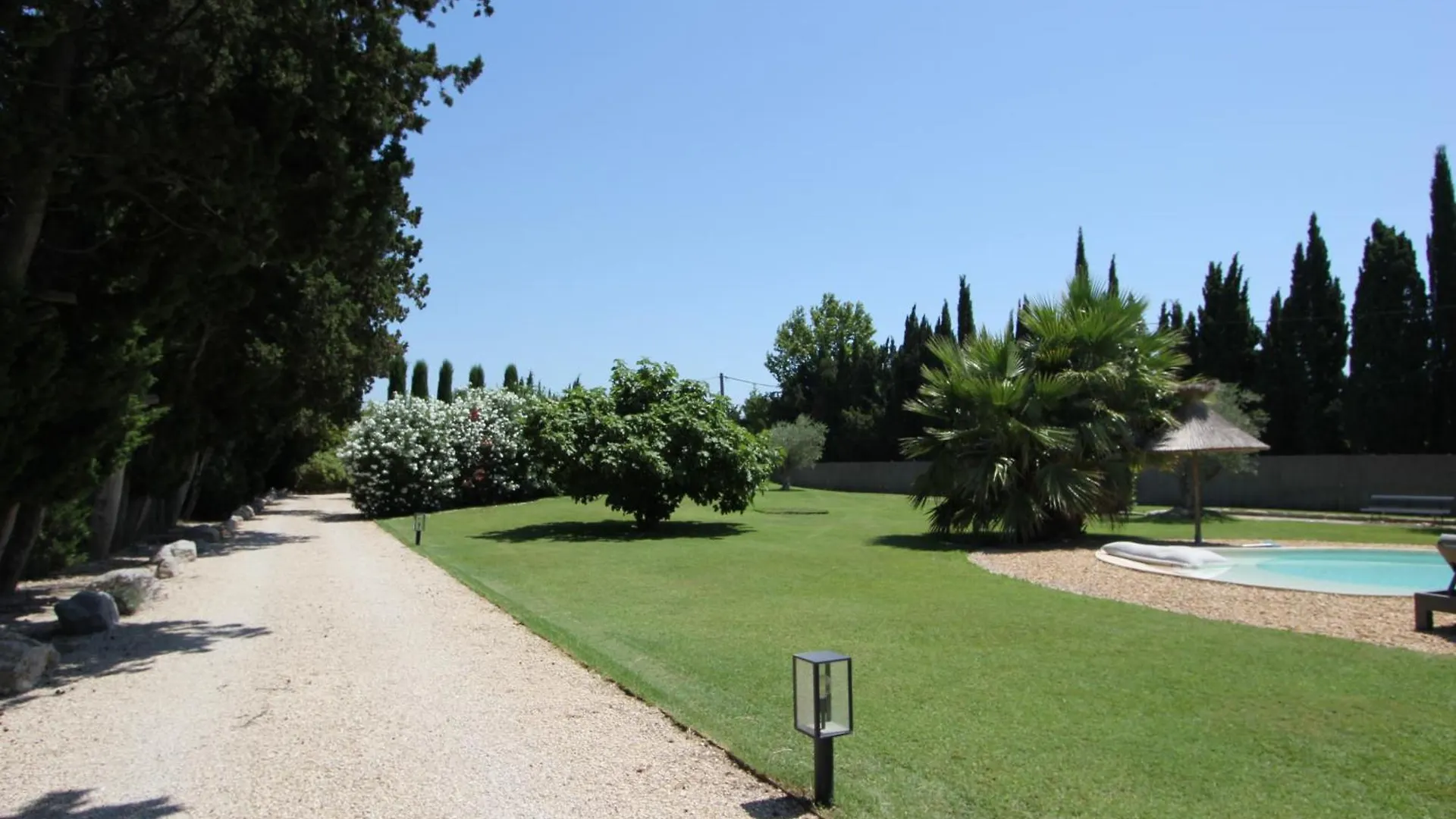 Mas Paloma Bed & Breakfast Rognonas