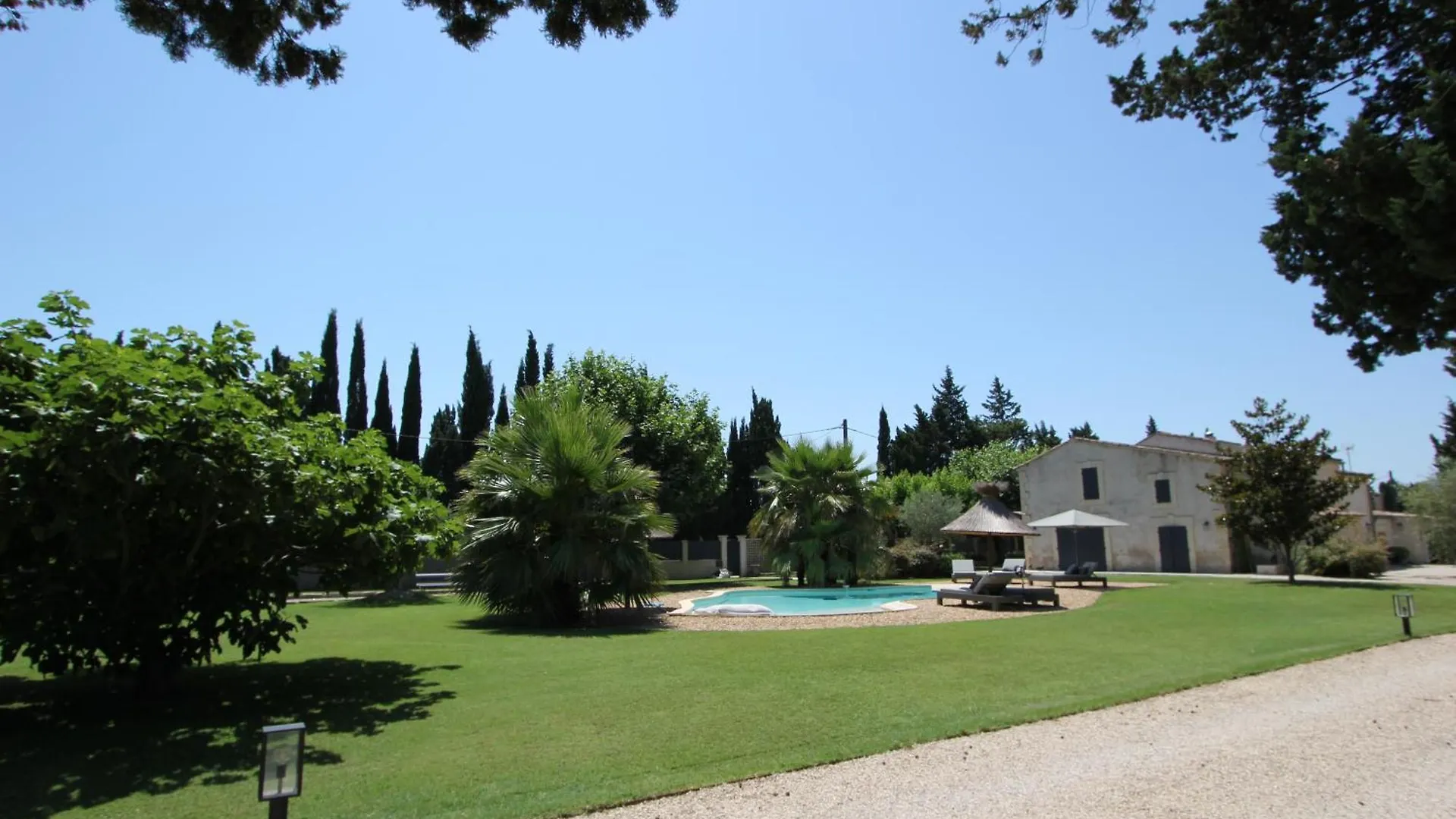 Mas Paloma Bed & Breakfast Rognonas 4*,