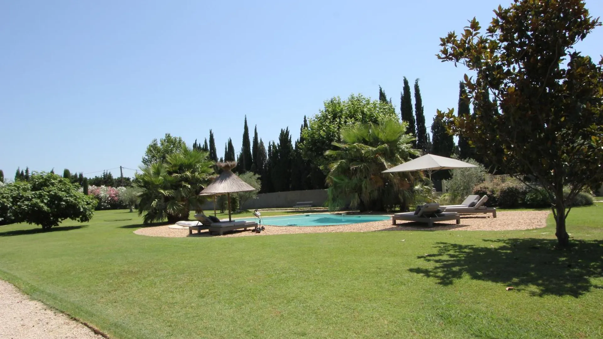 Mas Paloma Bed & Breakfast Rognonas