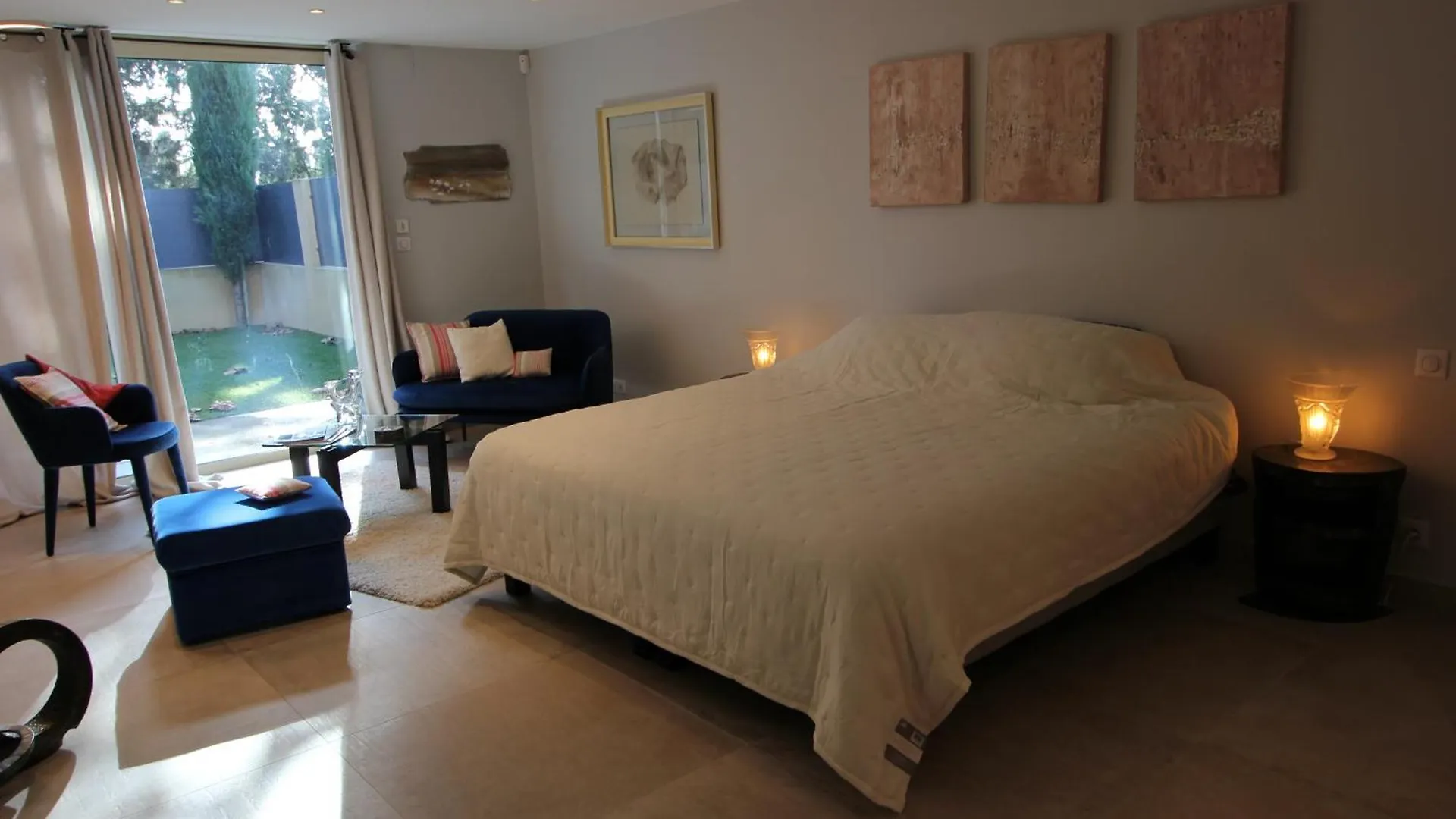 Mas Paloma Bed & Breakfast Rognonas 4*,