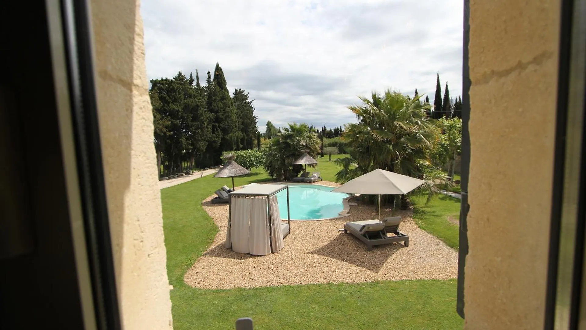 Mas Paloma Bed & Breakfast Rognonas