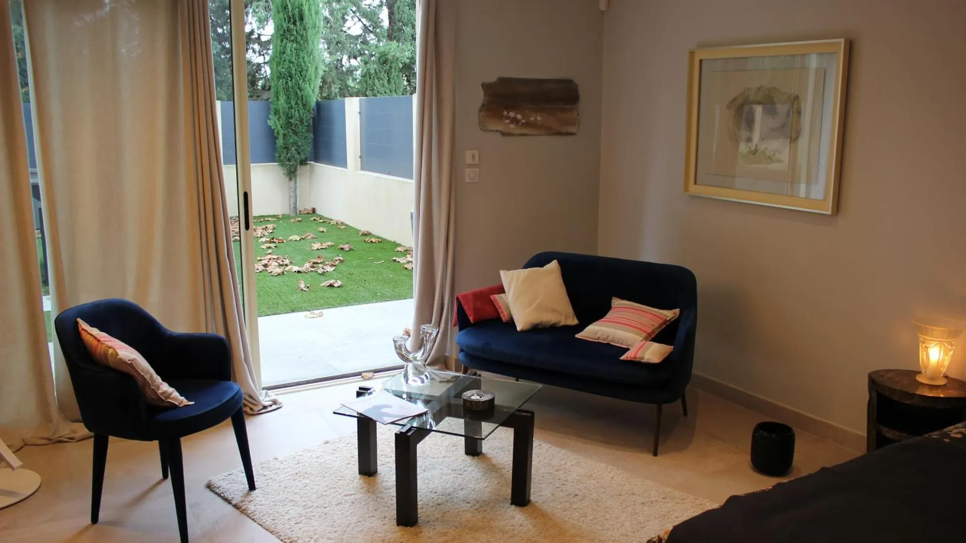 Mas Paloma Bed & Breakfast Rognonas 4*,  France