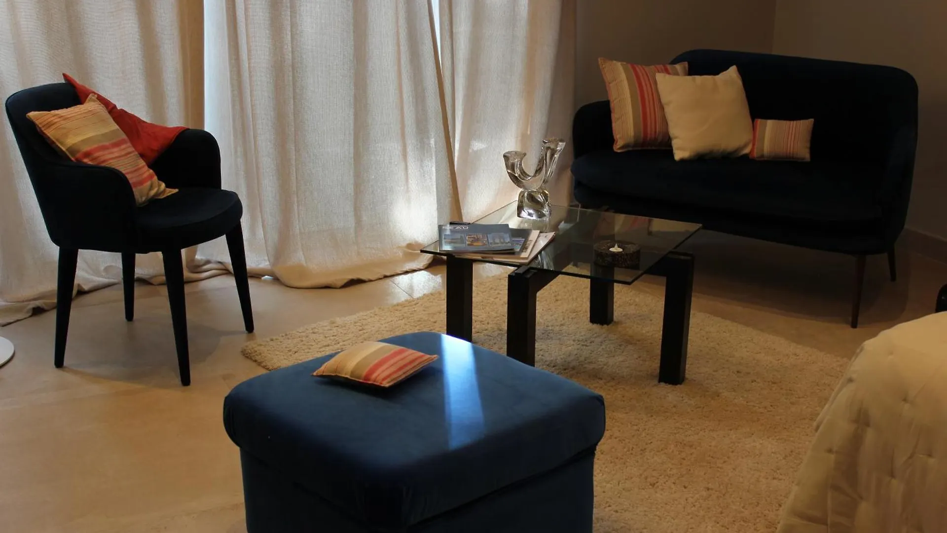 ****  Mas Paloma Bed & Breakfast Rognonas France