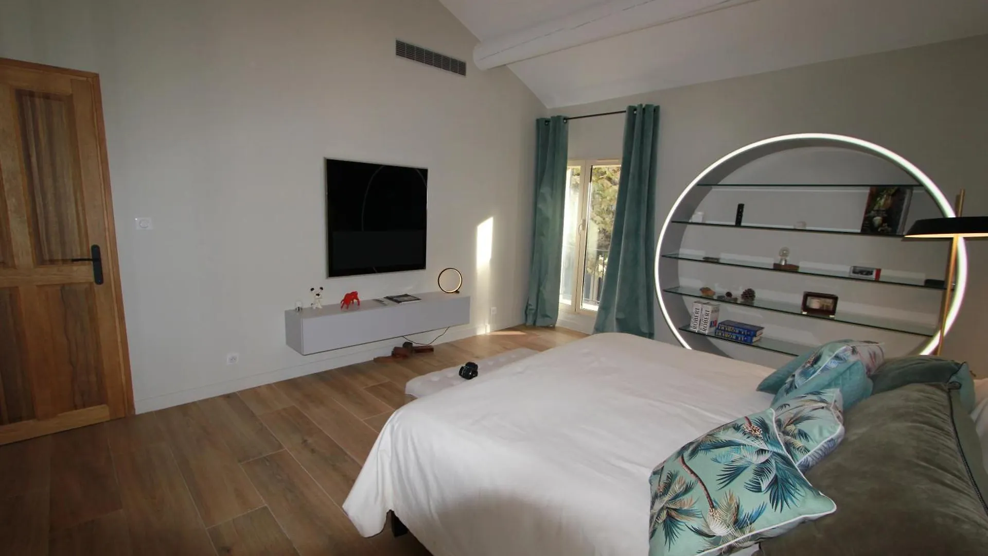 Mas Paloma Bed & Breakfast Rognonas