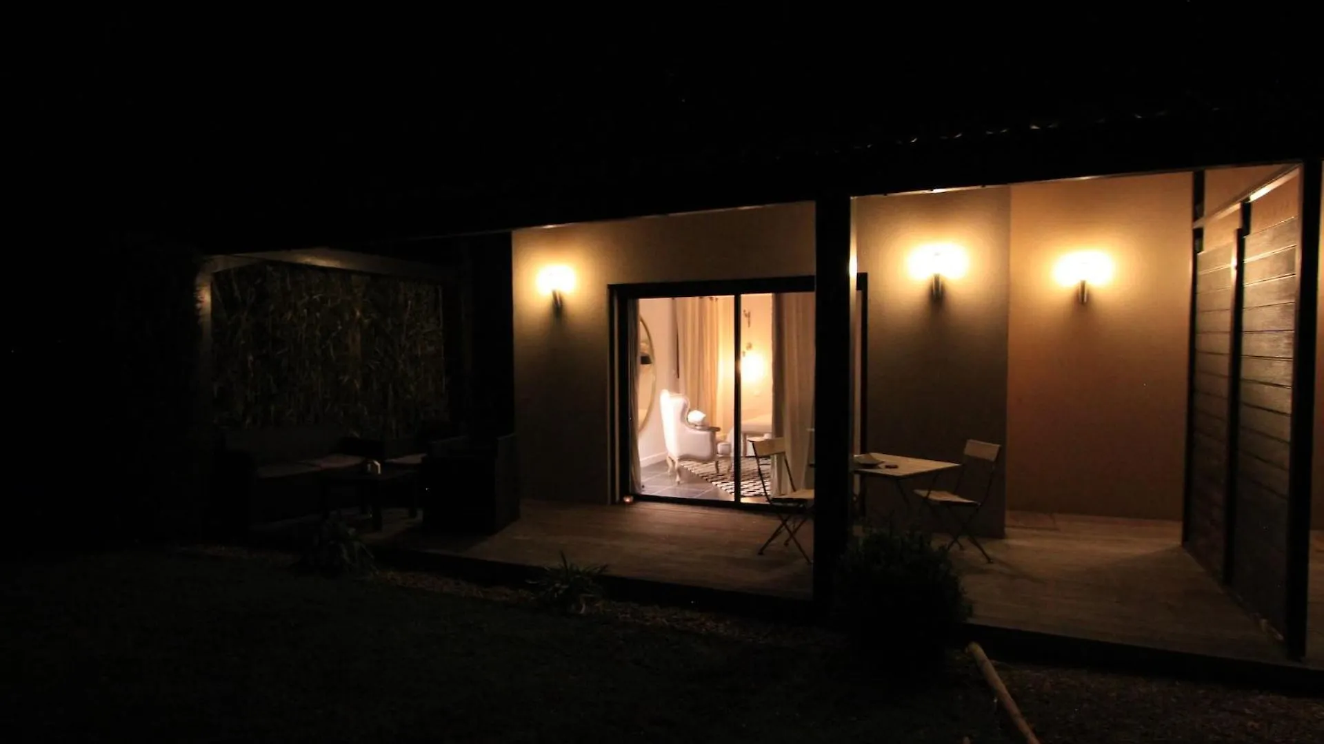 Bed and Breakfast Mas Paloma Rognonas Bed & Breakfast