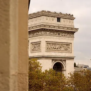 **** Hotel Royal Elysées Francia